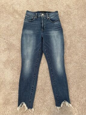 Lucky Brand Medium Blue High-Rise Skinny Jeans with Frayed Hem